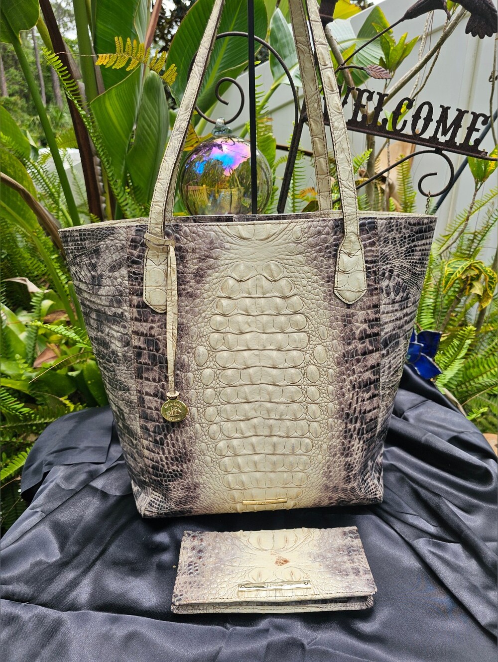 Brahmin Veranda Melbourne Jayden Tote & Ady Wallet Set